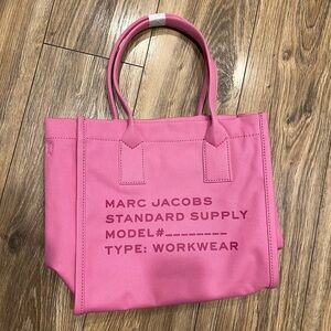 Tote around town with the Marc Jacobs Canvas